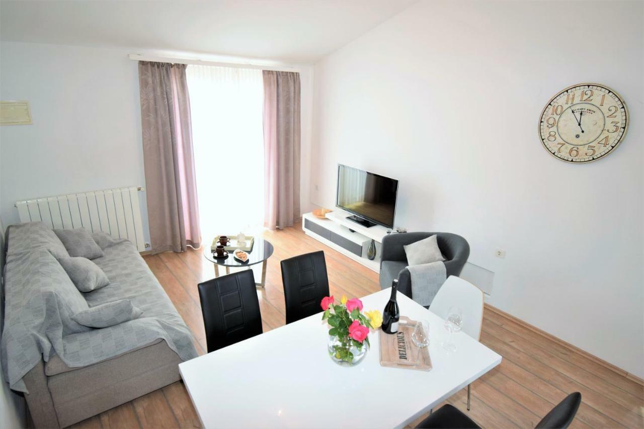 Apartment Vita Vodnjan Bagian luar foto